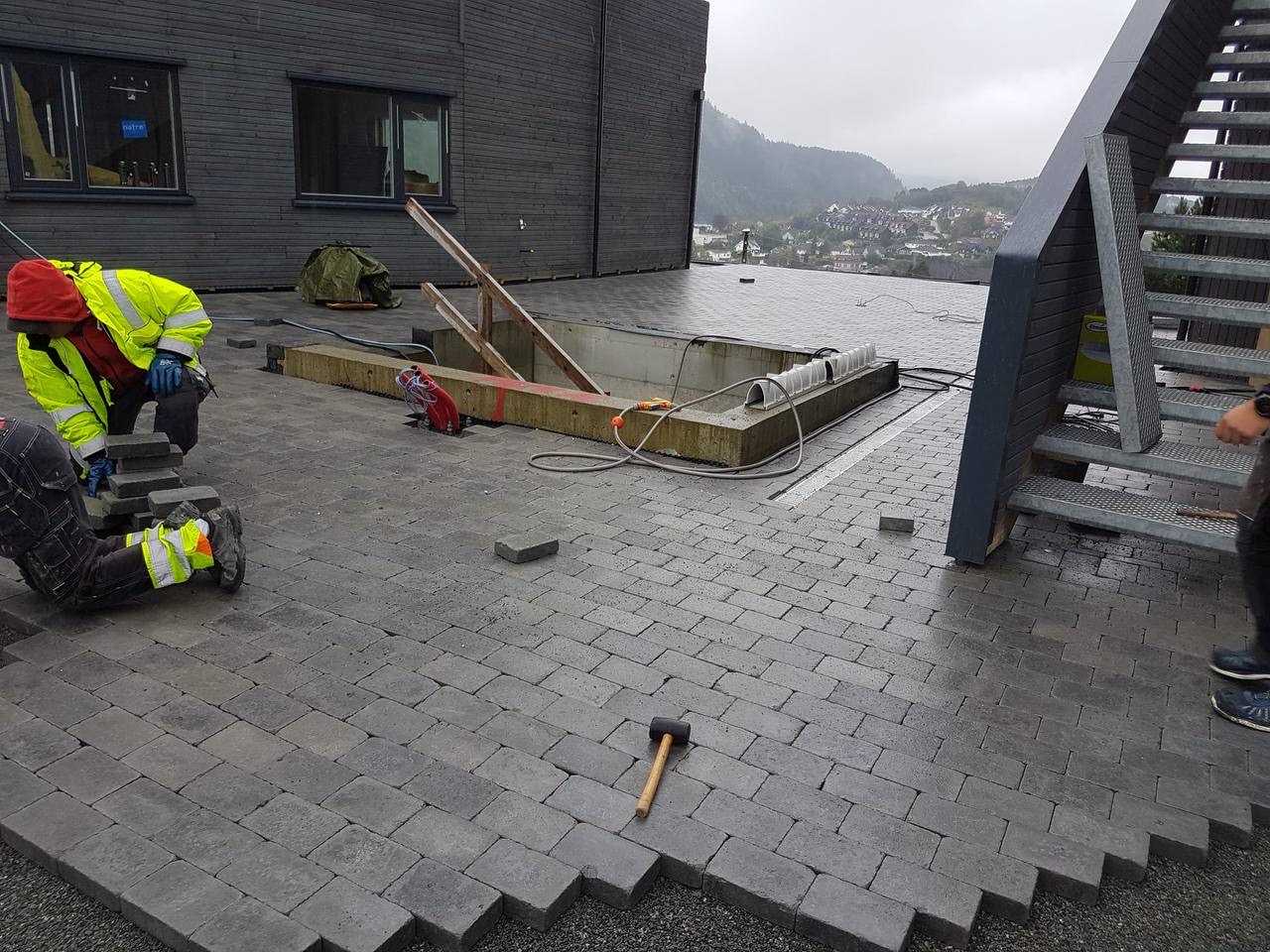Grunnarbeid og drenering under opparbeiding